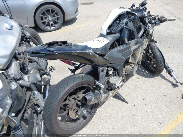 Yamaha Yzf-r3 2015 MH3RH06Y5FK002919 Image 11