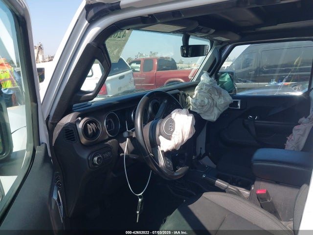 1C4HJXDG3LW270342 Jeep 2020