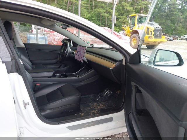2018 TESLA MODEL 3 5YJ3E1EB2JF111599 Photo 4