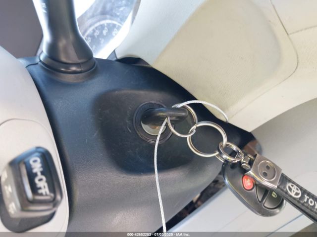 2012 TOYOTA SIENNA 5TDKA3DC4CS014884 Photo 10