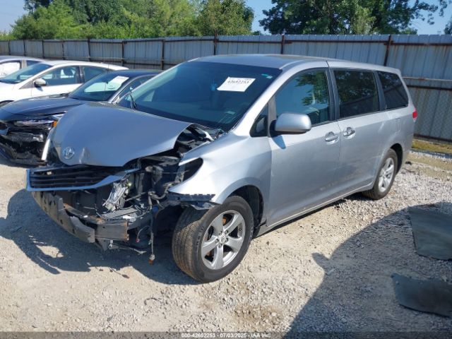 2012 TOYOTA SIENNA 5TDKA3DC4CS014884 Photo 1
