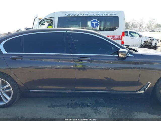 WBA7F0C58GGL99890 BMW 2016