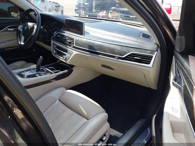 WBA7F0C58GGL99890 BMW 2016
