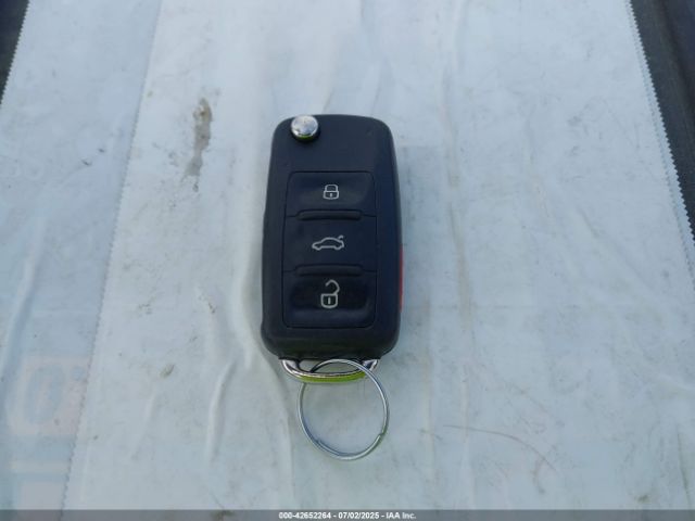 2013 VOLKSWAGEN GTI WVWHD7AJ2DW129870 Photo 10