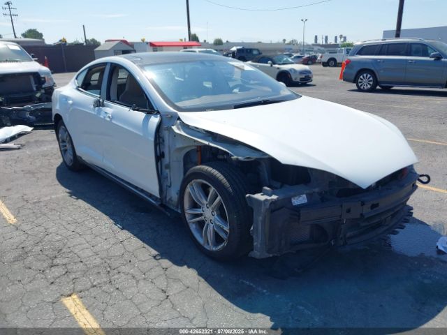 2015 TESLA MODEL S 5YJSA1H12FFP75919