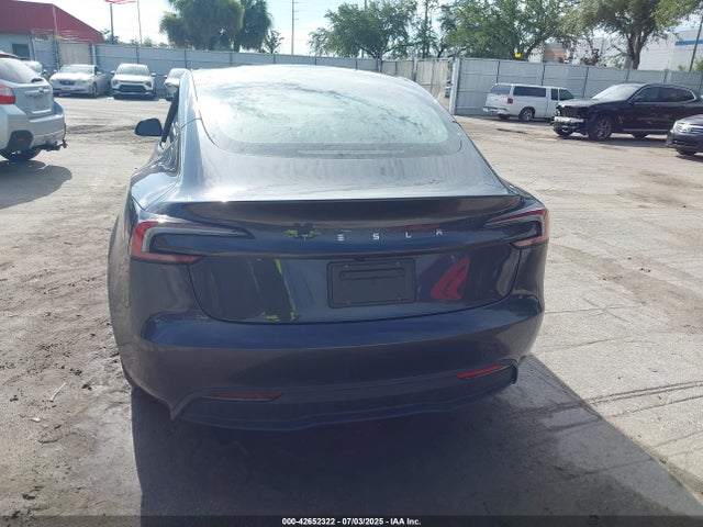 5YJ3E1EA2RF741724 Tesla 2024