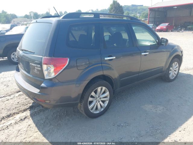 2013 SUBARU FORESTER JF2SHADC6DH440230 Photo 3