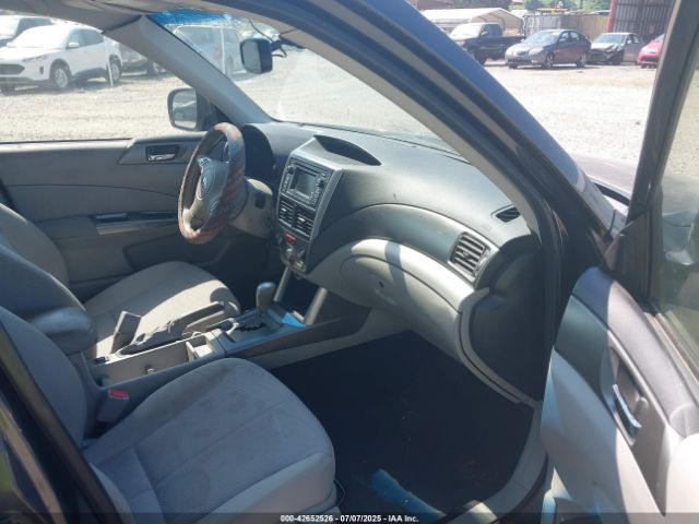 2013 SUBARU FORESTER JF2SHADC6DH440230 Photo 4