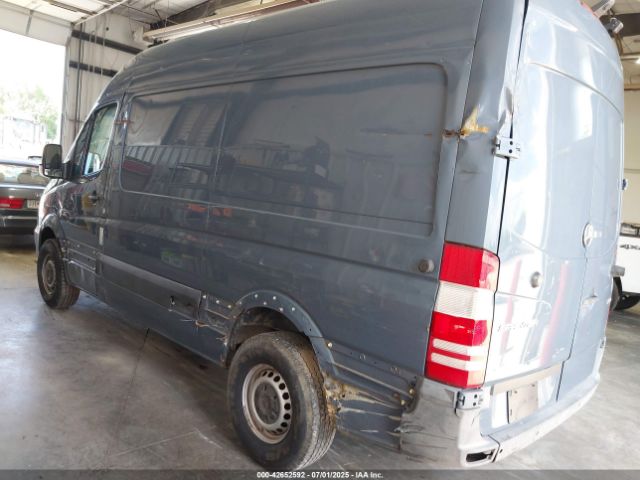 2018 MERCEDES-BENZ SPRINTER 2500 WD3PE7CD6JP632401 Photo 2