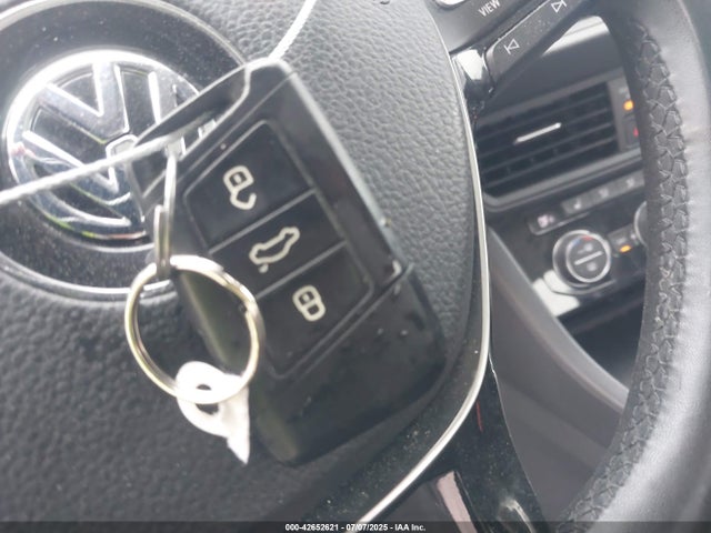 3VWCB7BU5LM021117 Volkswagen 1.4 tsi