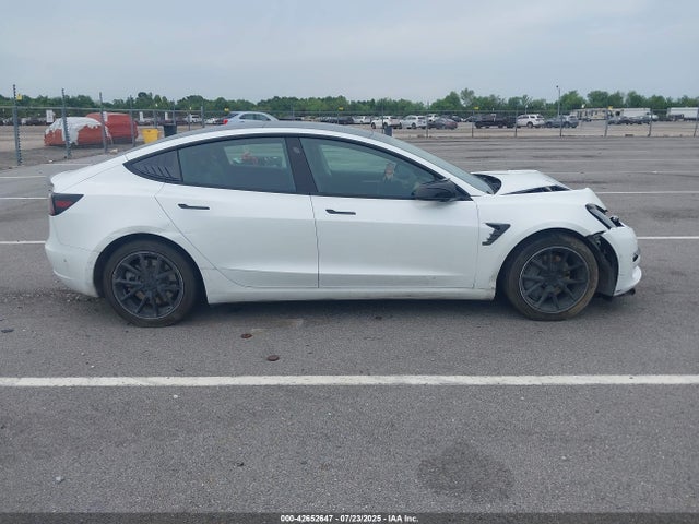 5YJ3E1EB8MF013066 Tesla MODEL 3