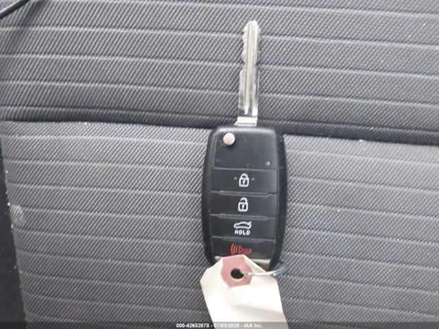 KIA dohc mpi nu 2015 KNAFX4A60F5416123 Image 11