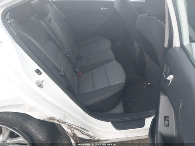 KIA dohc mpi nu 2015 KNAFX4A60F5416123 Image 8