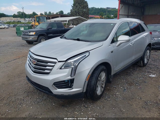 2017 CADILLAC XT5 1GYKNBRS8HZ261923 Photo 1