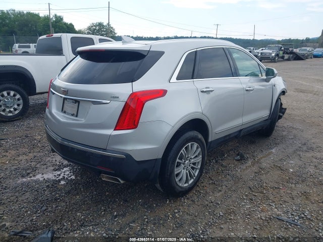 2017 CADILLAC XT5 1GYKNBRS8HZ261923 Photo 3