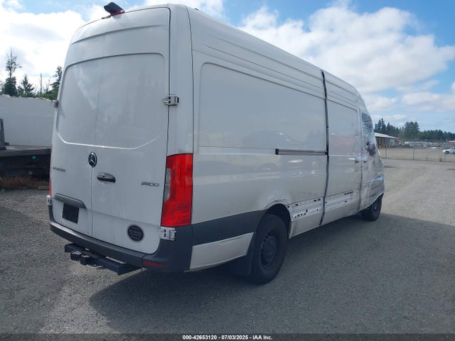 W1Y4KCHY8ST201407 Mercedes-Benz om654