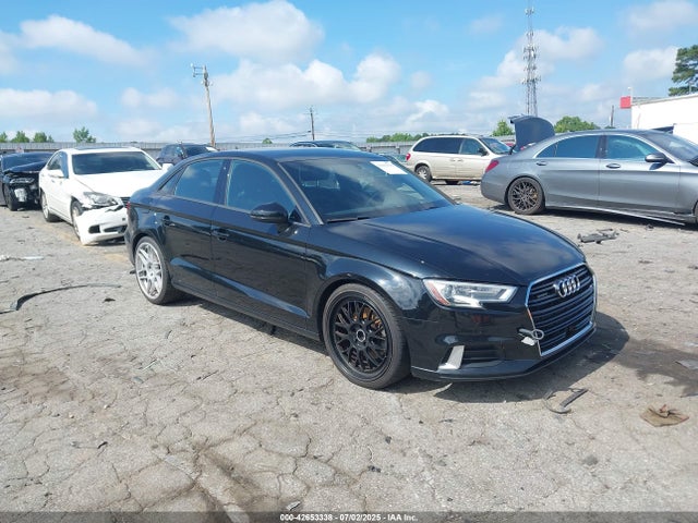 2017 AUDI A3 WAUB8GFF2H1047555 Photo 0