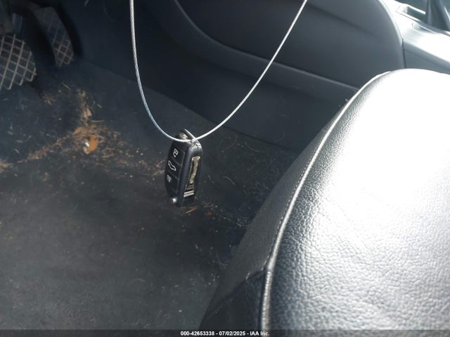 2017 AUDI A3 WAUB8GFF2H1047555 Photo 10