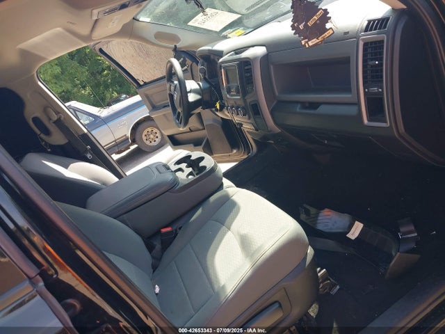42653343 :رقم المزاد ، 3C63R3CJ6JG339455 vin ، 2018 Ram 3500 Tradesman  4x4 6'4 Box مزاد بيع