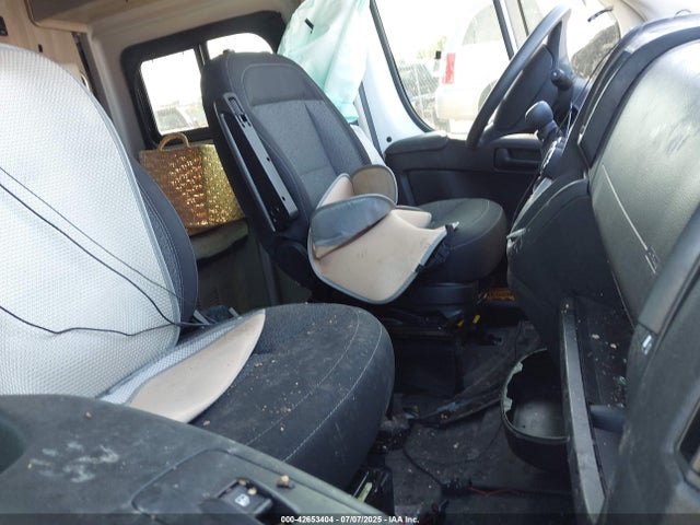 42653404 :رقم المزاد ، 3C6TRVDG1LE124384 vin ، 2021 Winnebago Promaster 2500 مزاد بيع