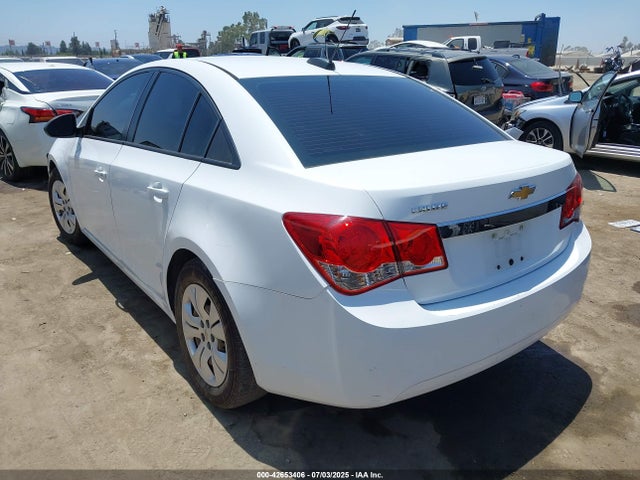 1G1PA5SG3F7223533 Chevrolet lwe