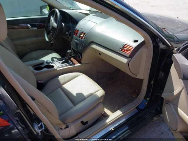 2010 MERCEDES-BENZ C 300 WDDGF5EB7AR110938 Photo 4
