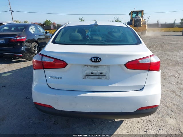 KIA dohc mpi nu 2015 KNAFX4A64F5398435 Image 16