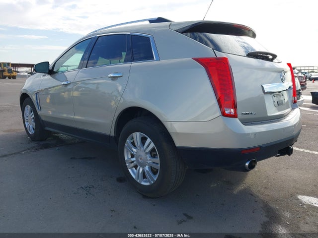 2015 CADILLAC SRX 3GYFNEE35FS558515 Photo 2