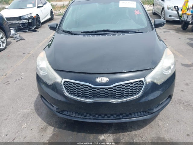 KIA 2014 2014 KNAFZ4A88E5061535 Image 12