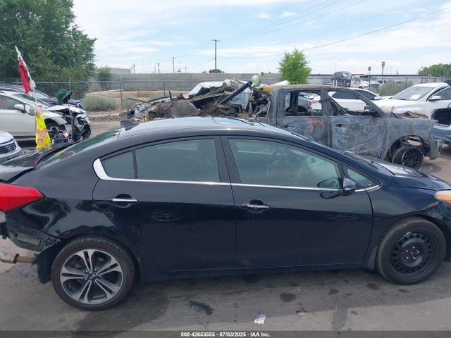 KIA 2014 2014 KNAFZ4A88E5061535 Image 13