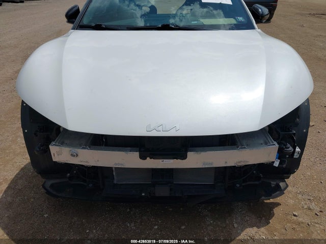 2023 Kia Ev6 Gt მანქანა იყიდება აუქციონზე, vin: KNDC5DLE5P5133816, აუქციონის ნომერი: 42653819