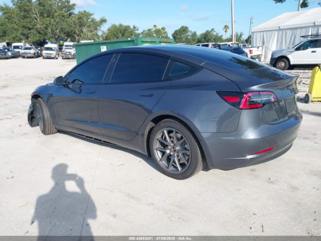 2022 TESLA MODEL 3 5YJ3E1EB7NF103682 Photo 2