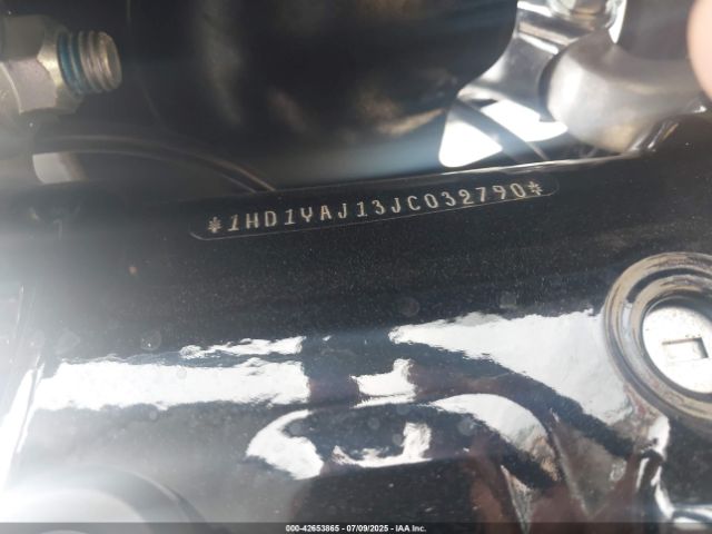 2018 HARLEY-DAVIDSON FLHC 1HD1YAJ13JC032790 Photo 9