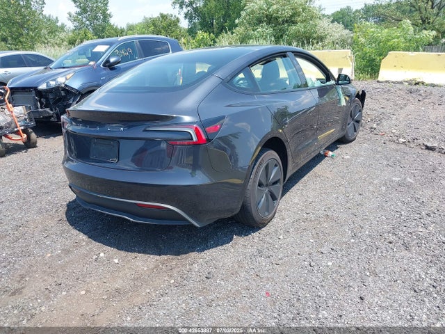 2025 TESLA MODEL 3 5YJ3E1EAXSF983344 Photo 3