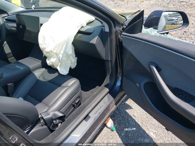 2025 TESLA MODEL 3 5YJ3E1EAXSF983344 Photo 4