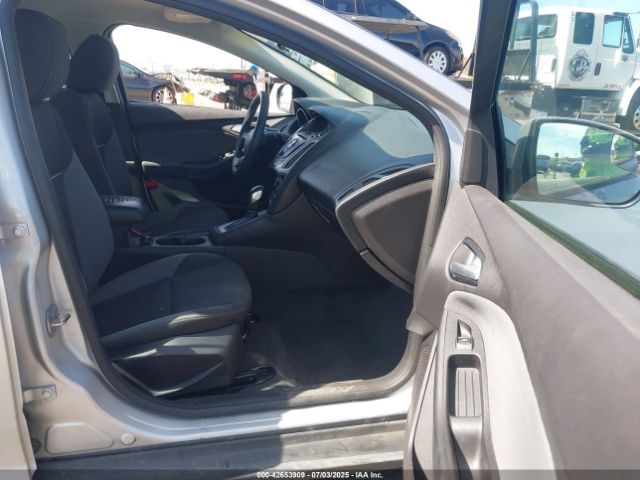 2014 FORD FOCUS 1FADP3K2XEL312979 Photo 4