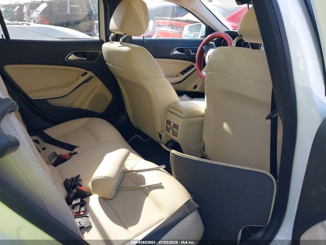 WDCTG4GBXLU023560 Mercedes-Benz 270