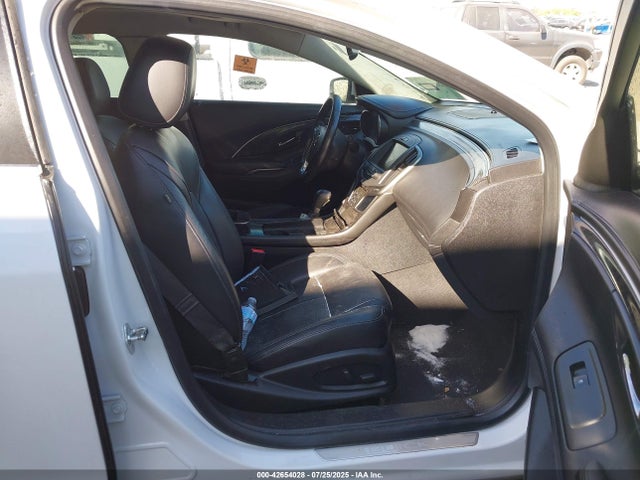 1G4GF5G31FF316762 Buick lfx