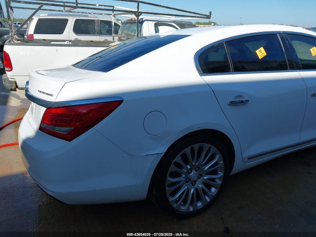 1G4GF5G31FF316762 Buick lfx