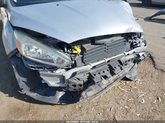 Ford 2015 2015 1FADP3E22FL300340 Image 19