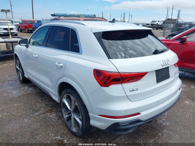 2021 AUDI Q3 WA1DECF30M1032463 Photo 2