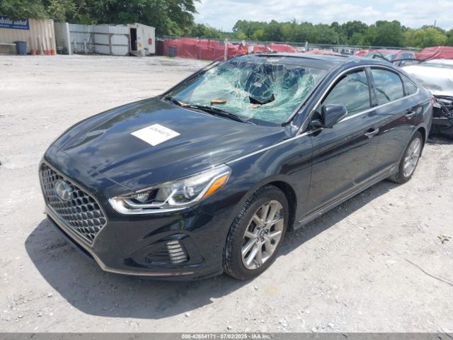2018 HYUNDAI SONATA 5NPE34AB4JH671132 Photo 1