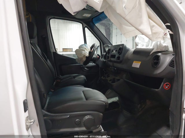 W1W4EBHYXLT021115 Mercedes-Benz om642
