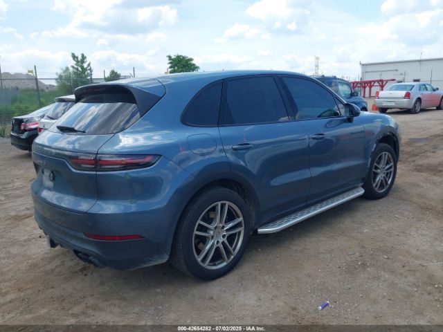 2019 PORSCHE CAYENNE WP1AA2AY1KDA15618 Photo 3