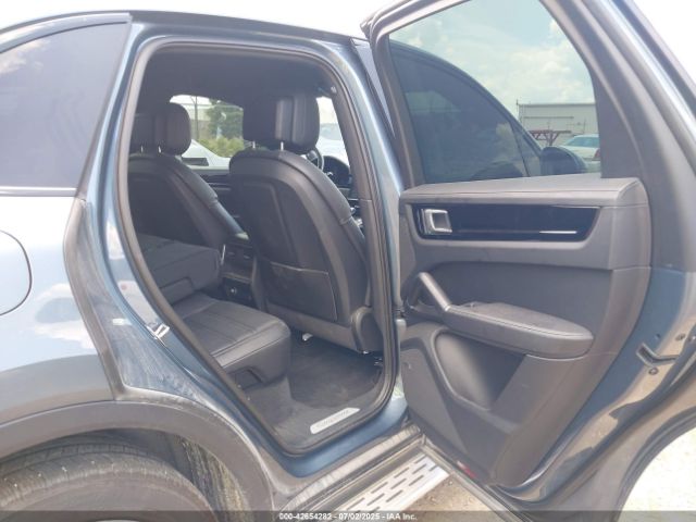 2019 PORSCHE CAYENNE WP1AA2AY1KDA15618 Photo 7