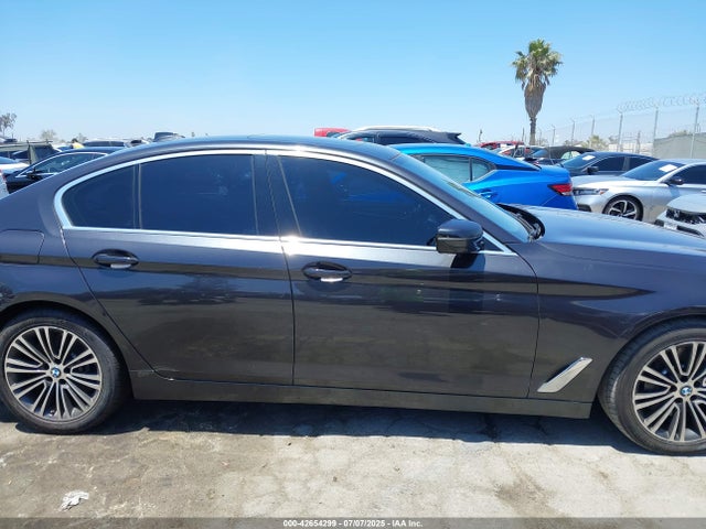 WBAJE5C53KWW12376 BMW 540I