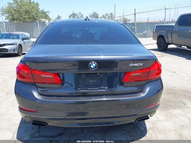WBAJE5C53KWW12376 BMW 540I