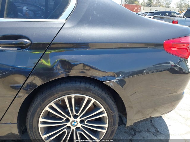 WBAJE5C53KWW12376 BMW 540I