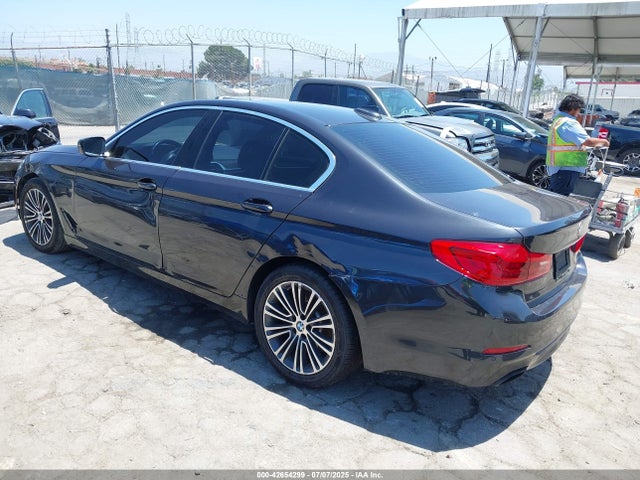 WBAJE5C53KWW12376 BMW 540I