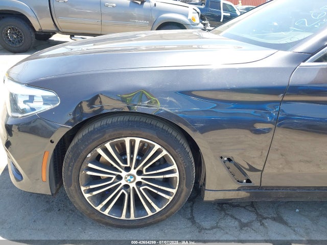 WBAJE5C53KWW12376 BMW 540I
